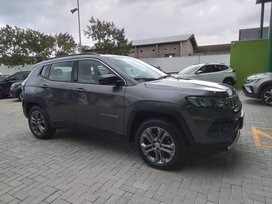 JEEP COMPASS 1.3 T270 TURBO FLEX LONGITUDE AT6